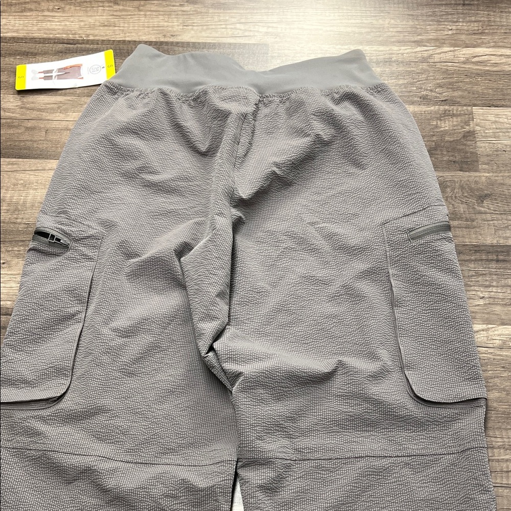 Sage Cargo Gray Cropped Pants - Picture 4 of 6